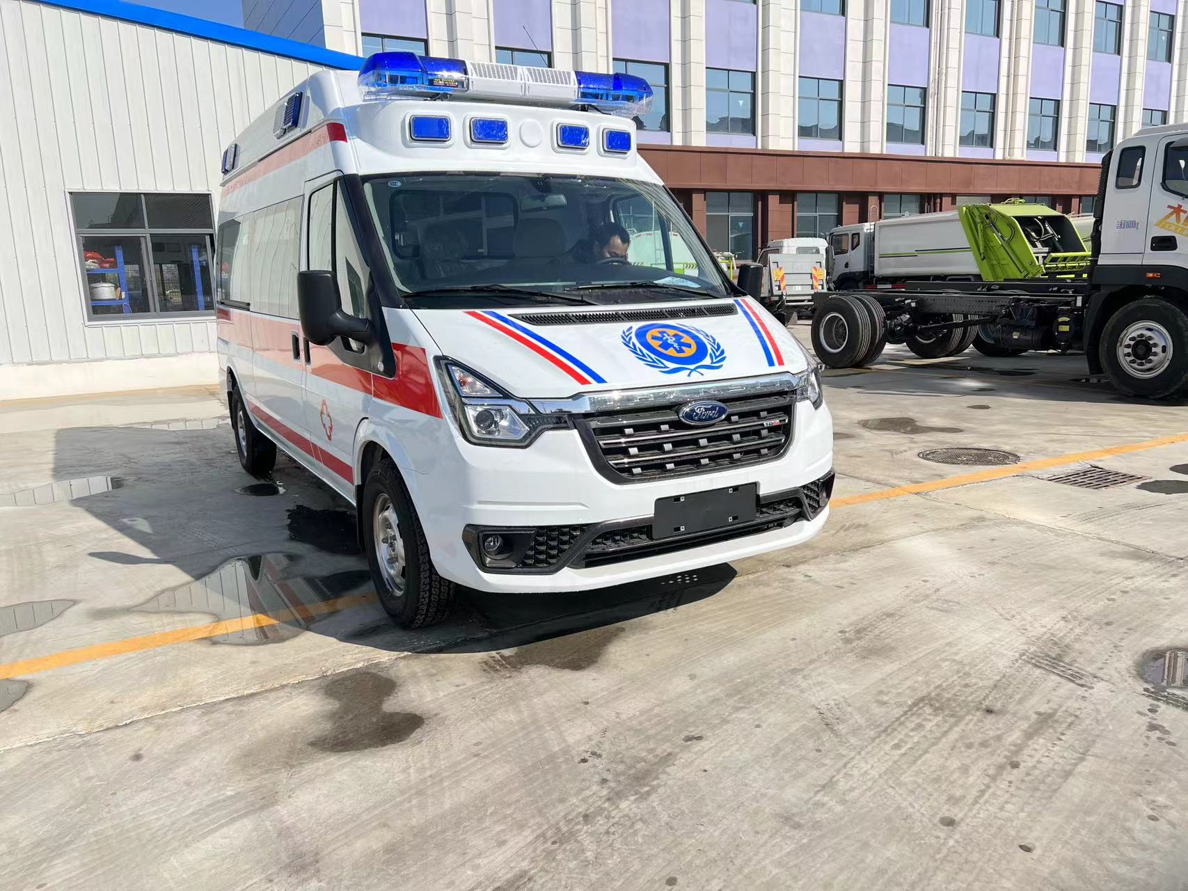 司法拍賣救護(hù)車：縱觀市場(chǎng)致勝
