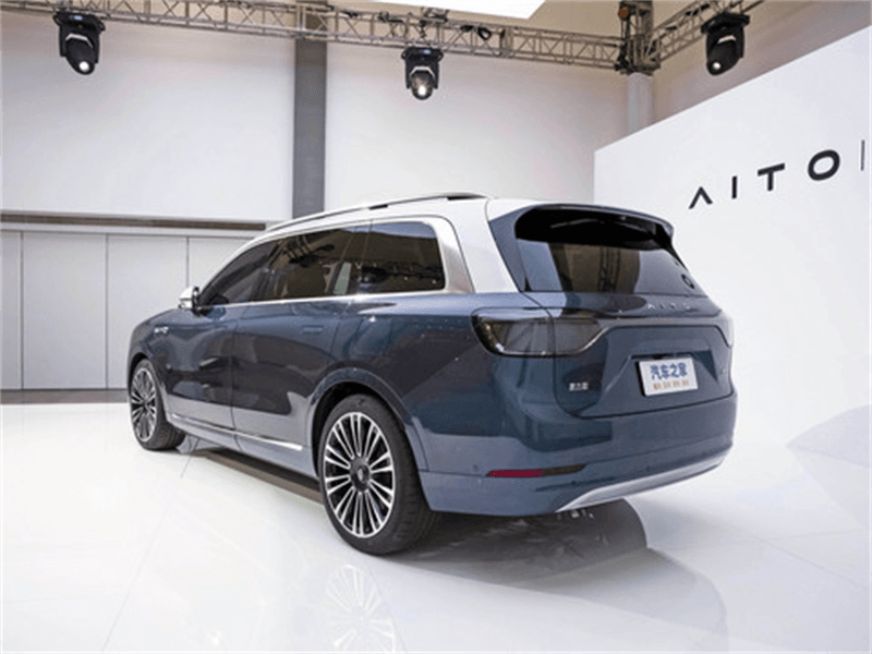 問界 M7 與寶馬 i3——兩款車型的對(duì)比

