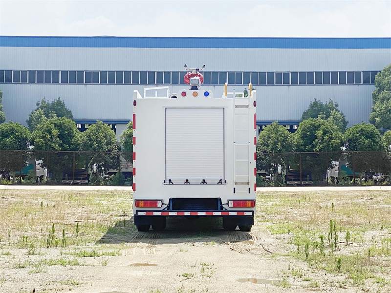 消防車長寬高多少？
