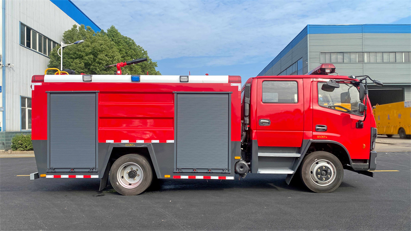 四川用什么消防車(chē)：程力消防車(chē)實(shí)力解析
