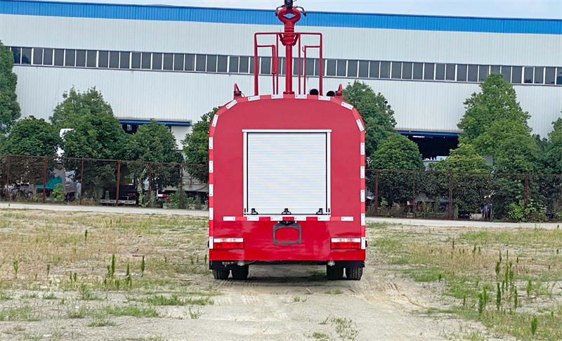 鄉(xiāng)鎮(zhèn)森林消防車?yán)匣?