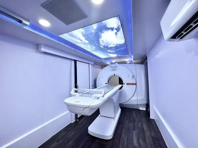 移動(dòng)車載CT車助力江北新區(qū)衛(wèi)生健康局新冠疫情防控工作(圖2) 移動(dòng)車載CT車助力江北新區(qū)衛(wèi)生健康局新冠疫情防控工作(圖2)